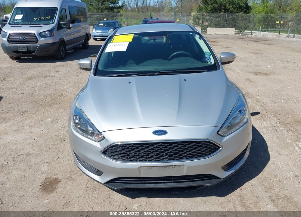 2015 FORD FOCUS SE VIN: 1FADP3F21FL357658