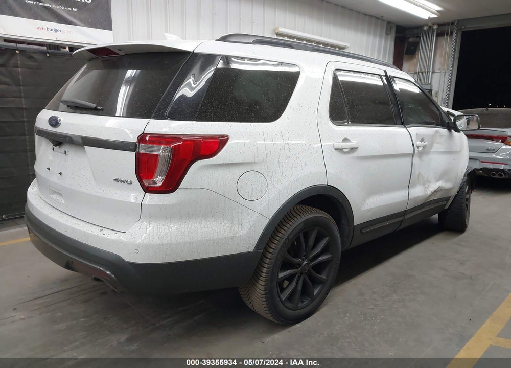 2017 FORD EXPLORER XLT VIN: 1FM5K8D89HGC06074