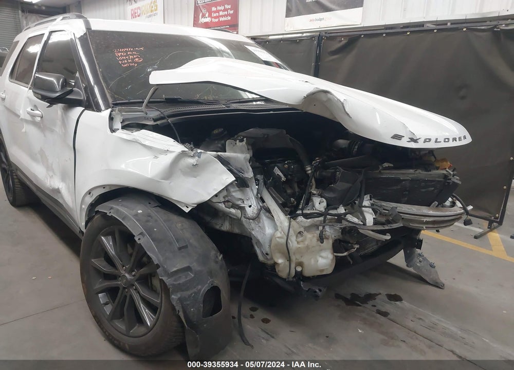 2017 FORD EXPLORER XLT VIN: 1FM5K8D89HGC06074