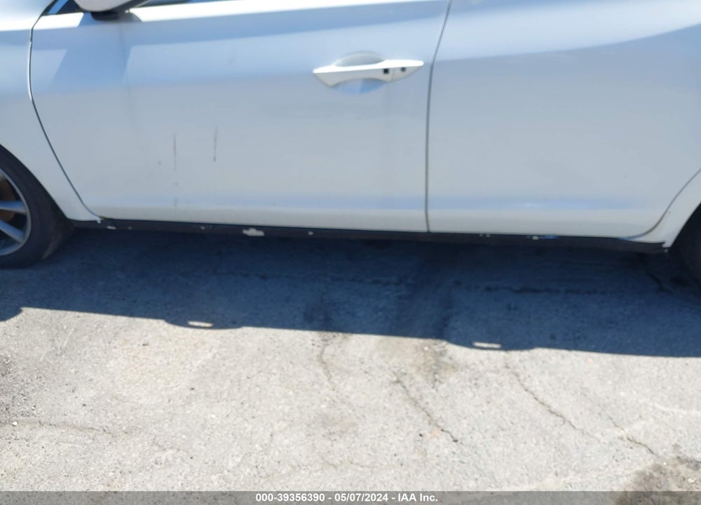 2014 ACURA ILX 2.0L VIN: 19VDE1F37EE001969
