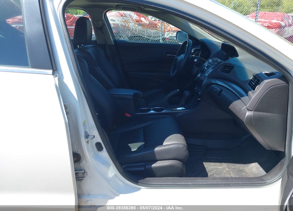 2014 ACURA ILX 2.0L VIN: 19VDE1F37EE001969
