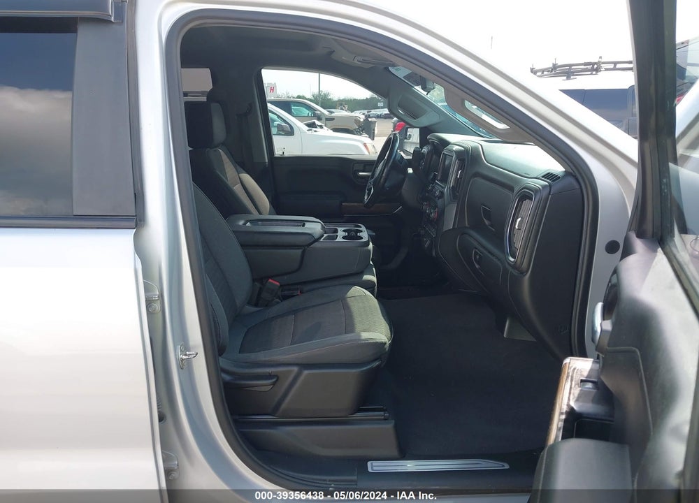 2019 CHEVROLET SILVERADO 1500 LT VIN: 1GCRWCED9KZ190821