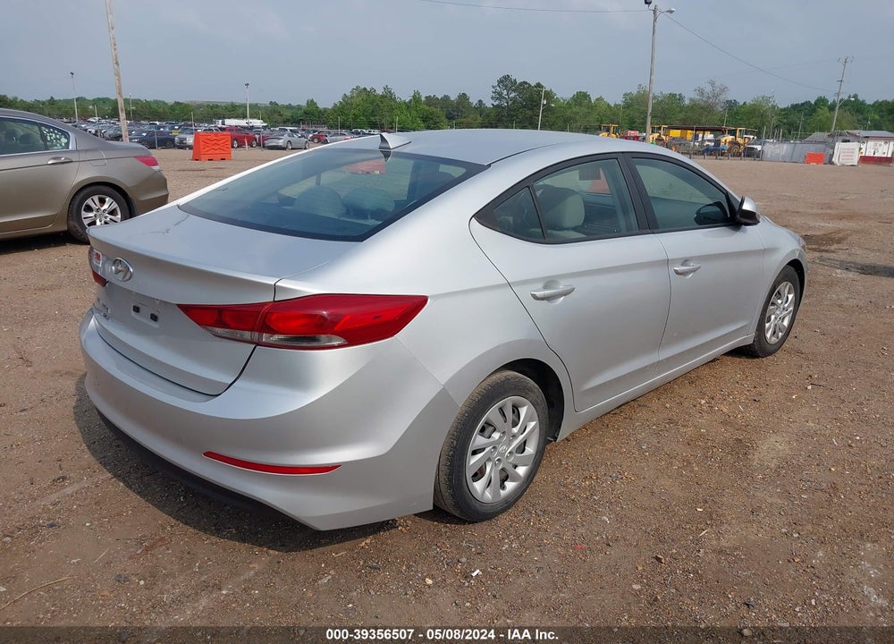 2017 HYUNDAI ELANTRA SE VIN: 5NPD74LFXHH127180