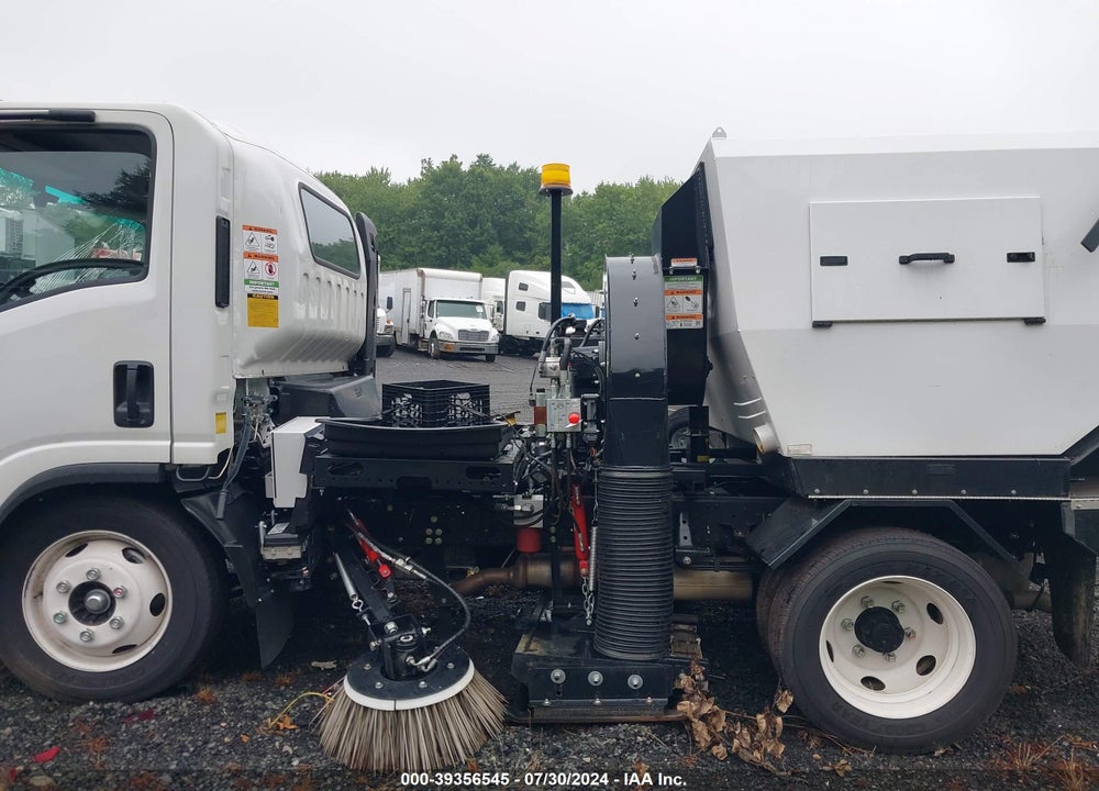 2024 ISUZU NPR HD VIN: 54DC4W1D6RS206930