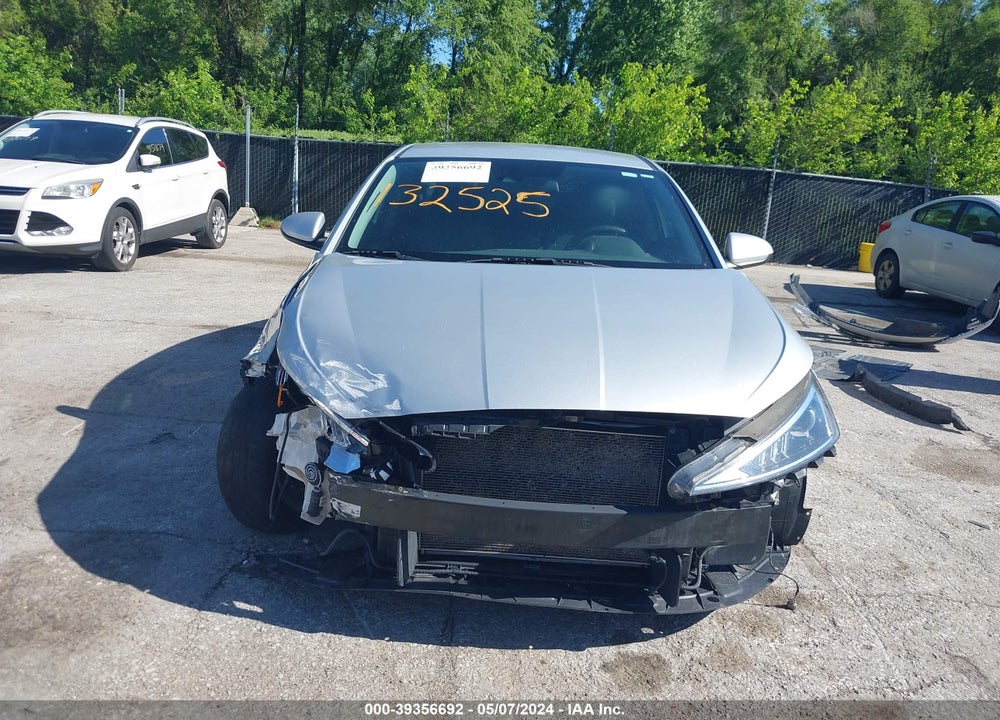 2019 HYUNDAI ELANTRA SEL VIN: 5NPD84LF2KH403906