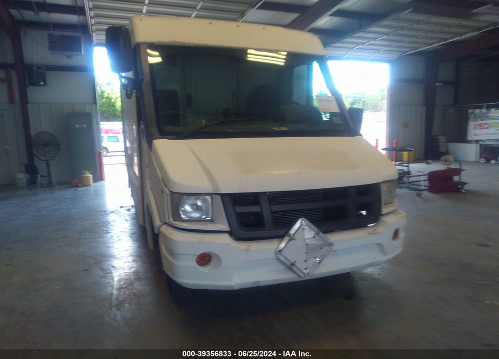 2013 ISUZU COMMERCIAL VAN VIN: JALB4T174D7W00221