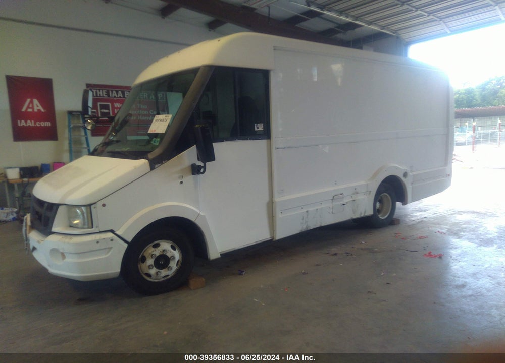 2013 ISUZU COMMERCIAL VAN VIN: JALB4T174D7W00221