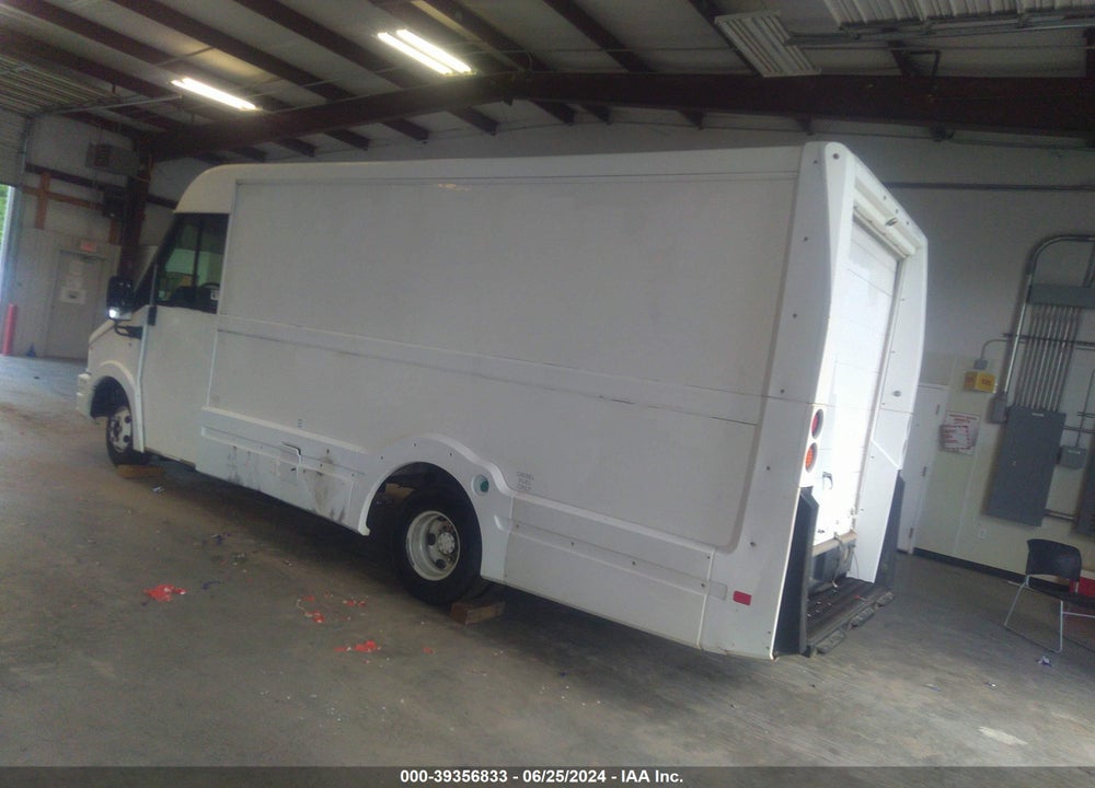 2013 ISUZU COMMERCIAL VAN VIN: JALB4T174D7W00221
