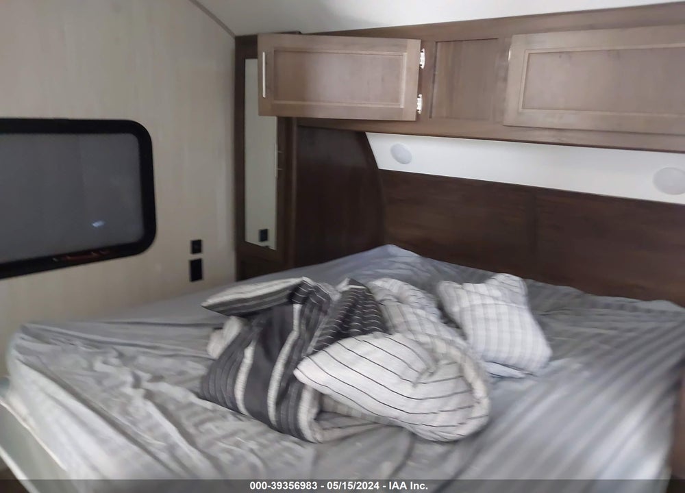 2021 FOREST RIVER OTHER VIN: 4X4TCKC22LX141896