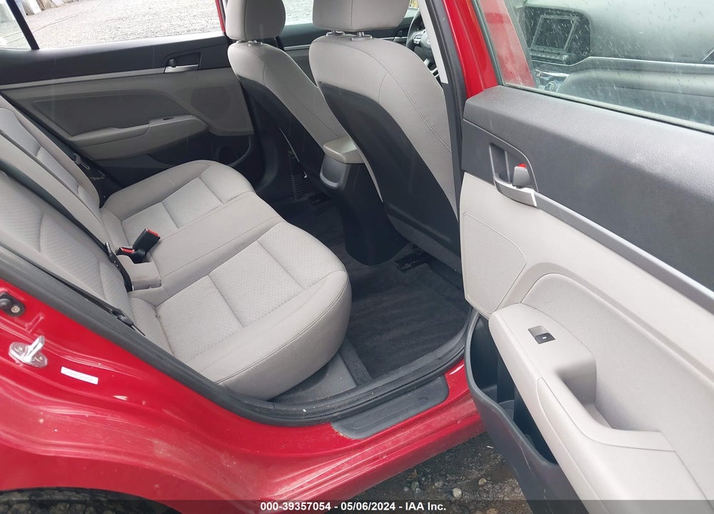 2019 HYUNDAI ELANTRA SEL VIN: KMHD84LF7KU747412