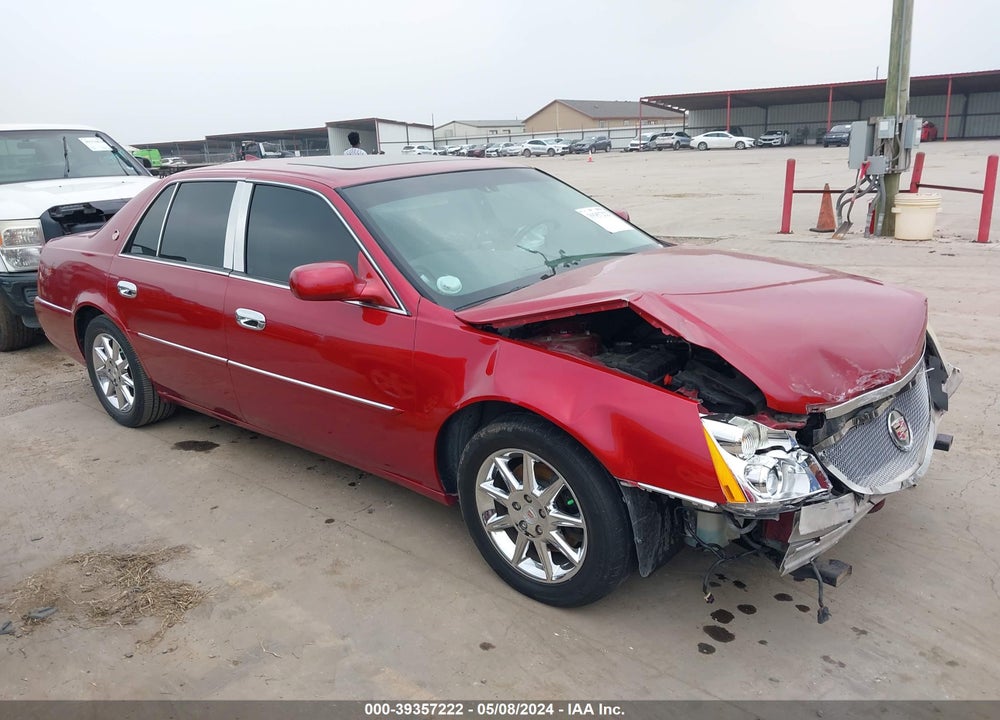 2011 CADILLAC DTS LUXURY COLLECTION VIN: 1G6KD5E63BU121384