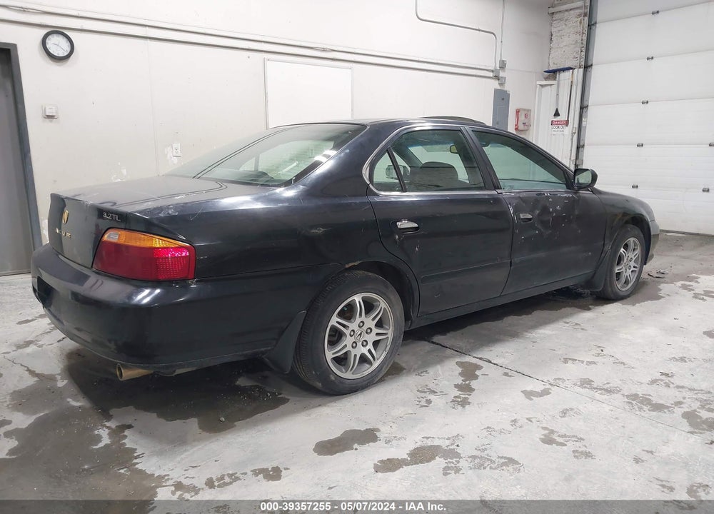 2000 ACURA TL 3.2 VIN: 19UUA5665YA061665
