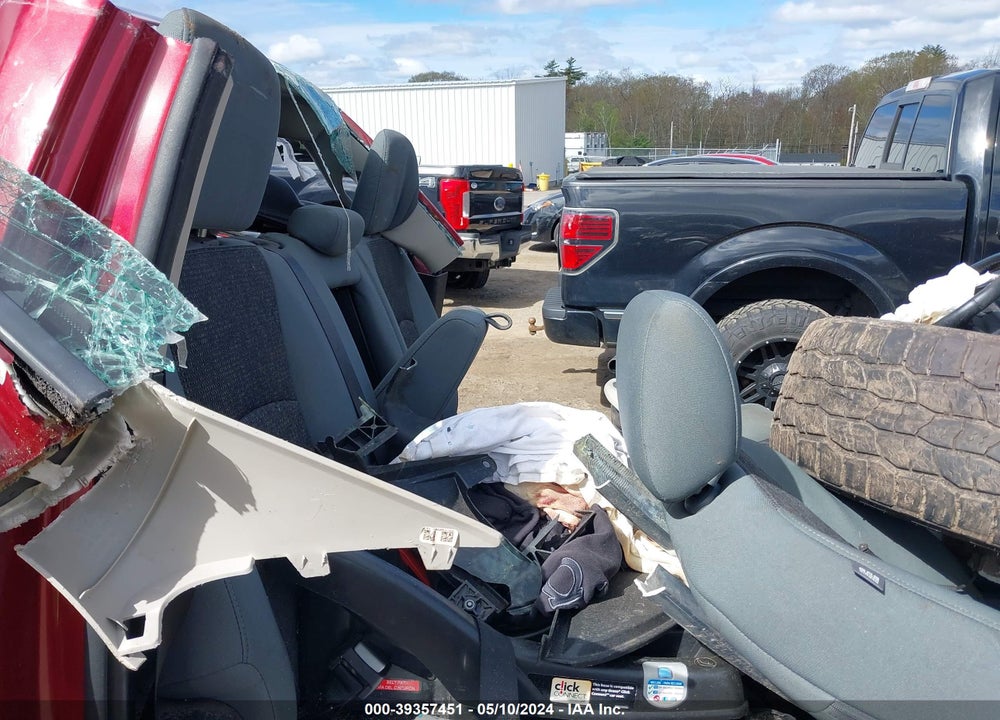 2014 RAM 1500 VIN: 1C6RR7LT1ES392839