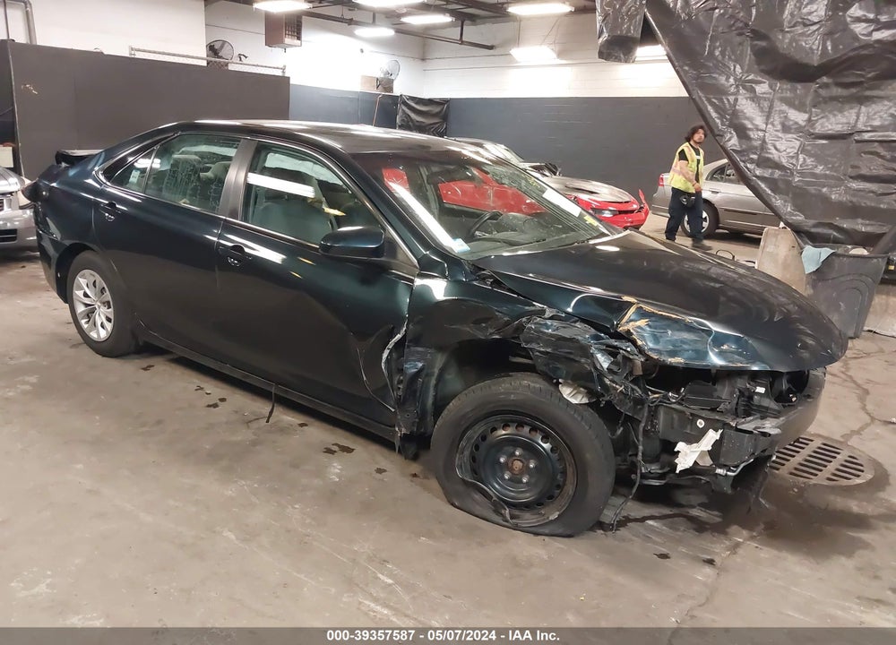 2015 TOYOTA CAMRY LE/SE/XLE/XSE VIN: 4T4BF1FK4FR515057