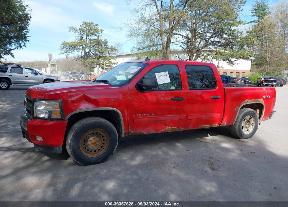 2011 CHEVROLET SILVERADO 1500 LT VIN: 3GCPKSE36BG103333