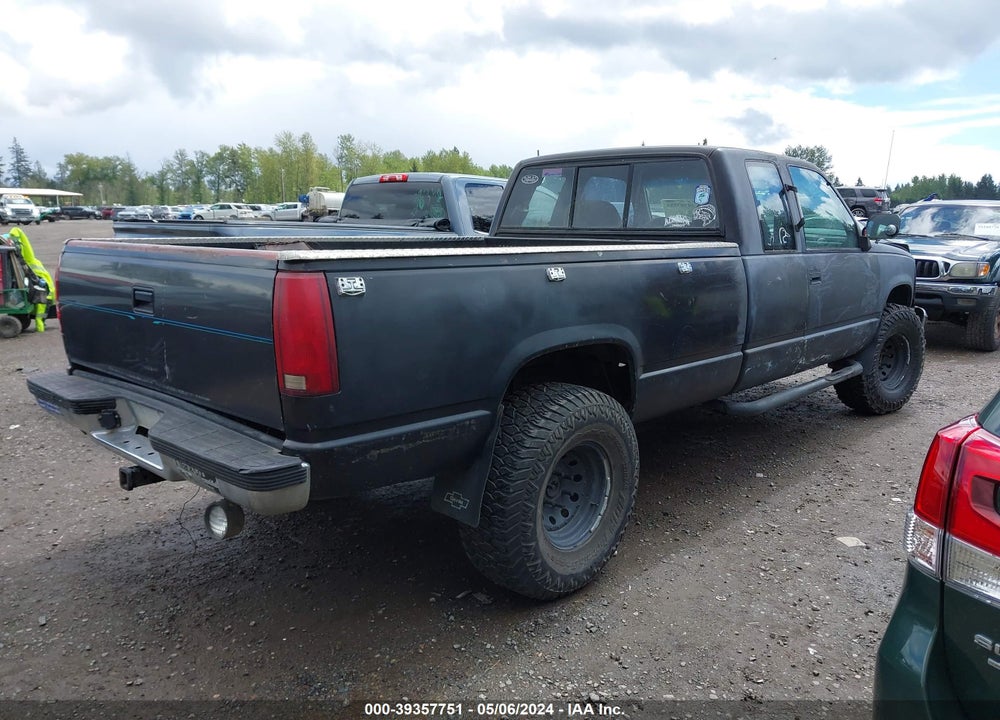 1988 CHEVROLET GMT-400 K2500 VIN: 2GCFK29K7J1141156