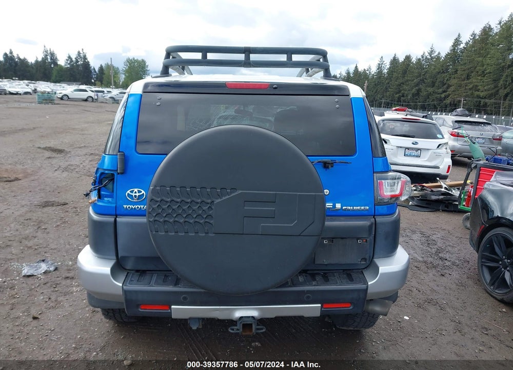 2007 TOYOTA FJ CRUISER VIN: JTEBU11F970073900