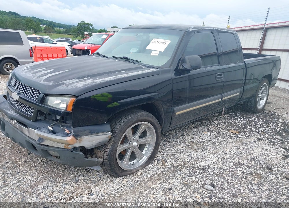 2005 CHEVROLET SILVERADO 1500 LS VIN: 2GCEC19V351337632