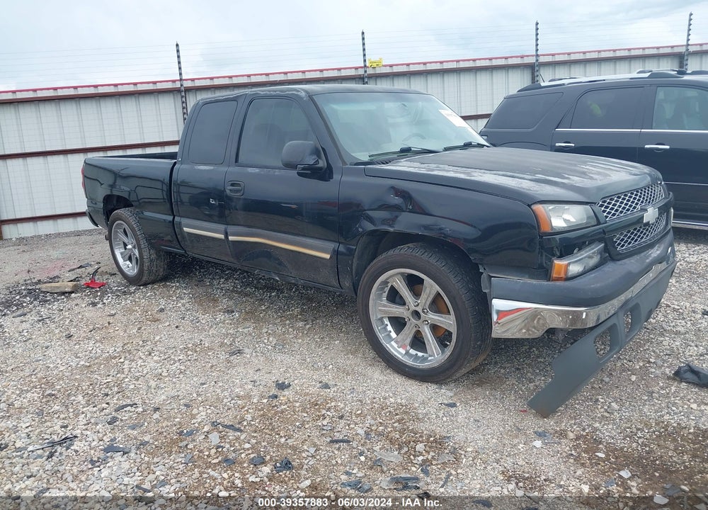 2005 CHEVROLET SILVERADO 1500 LS VIN: 2GCEC19V351337632