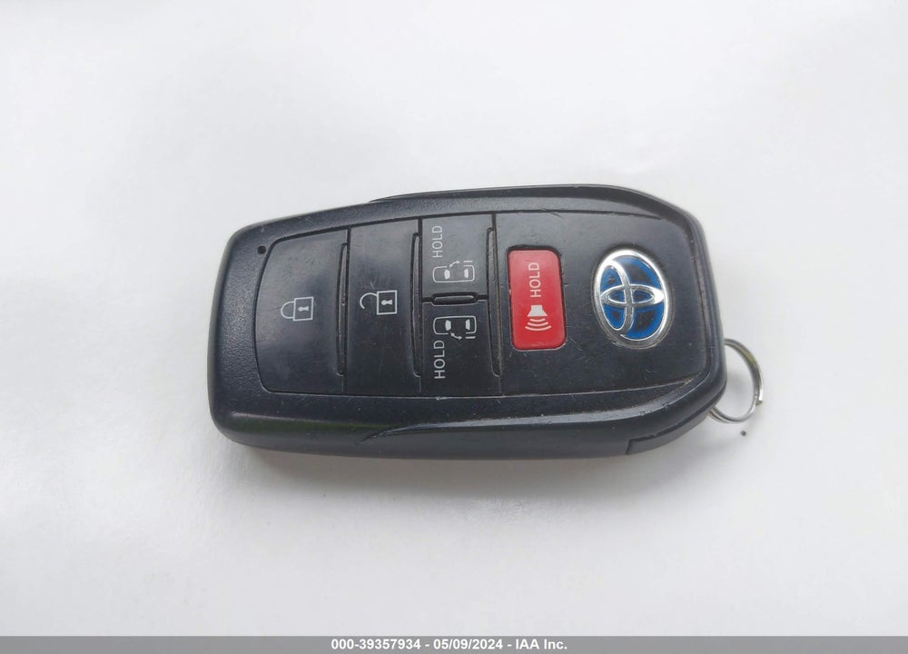 2021 TOYOTA SIENNA LE VIN: 5TDKRKEC5MS024391