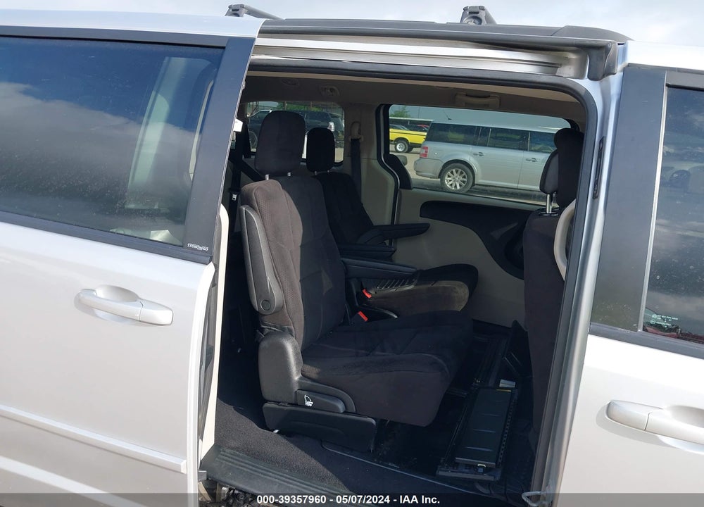 2012 DODGE GRAND CARAVAN VIN: 2C4RDGCG8CR139302