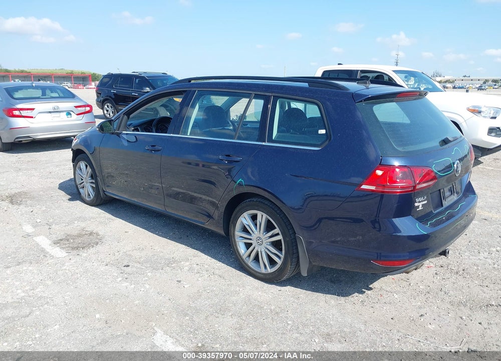 2015 VOLKSWAGEN GOLF SPORTWAGEN TDI SE 4-DOOR VIN: 3VWFA7AUXFM507735