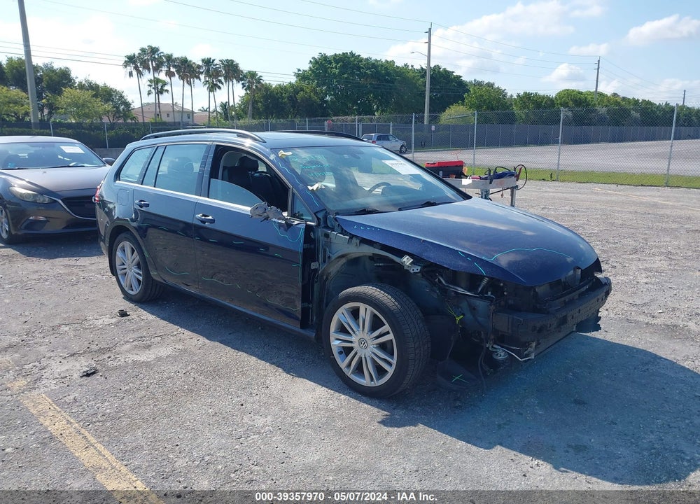 2015 VOLKSWAGEN GOLF SPORTWAGEN TDI SE 4-DOOR VIN: 3VWFA7AUXFM507735