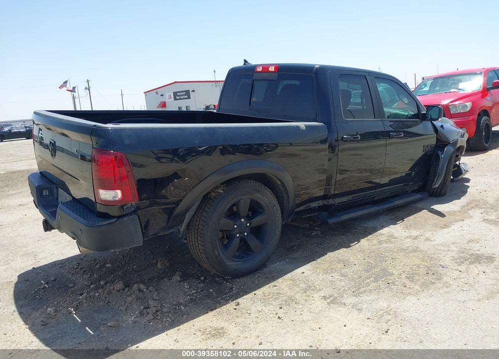 2019 RAM 1500 CLASSIC WARLOCK QUAD CAB 4X2 6'4 BOX VIN: 1C6RR6GT2KS618001
