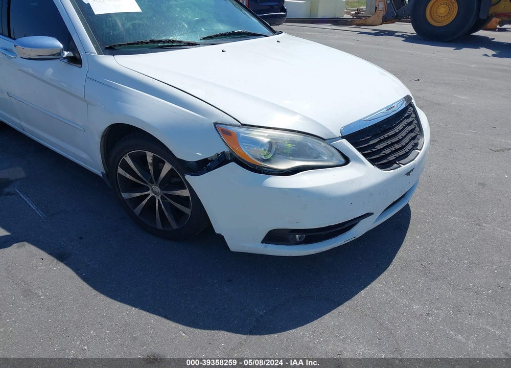 2013 CHRYSLER 200 LIMITED VIN: 1C3CCBCGXDN635961