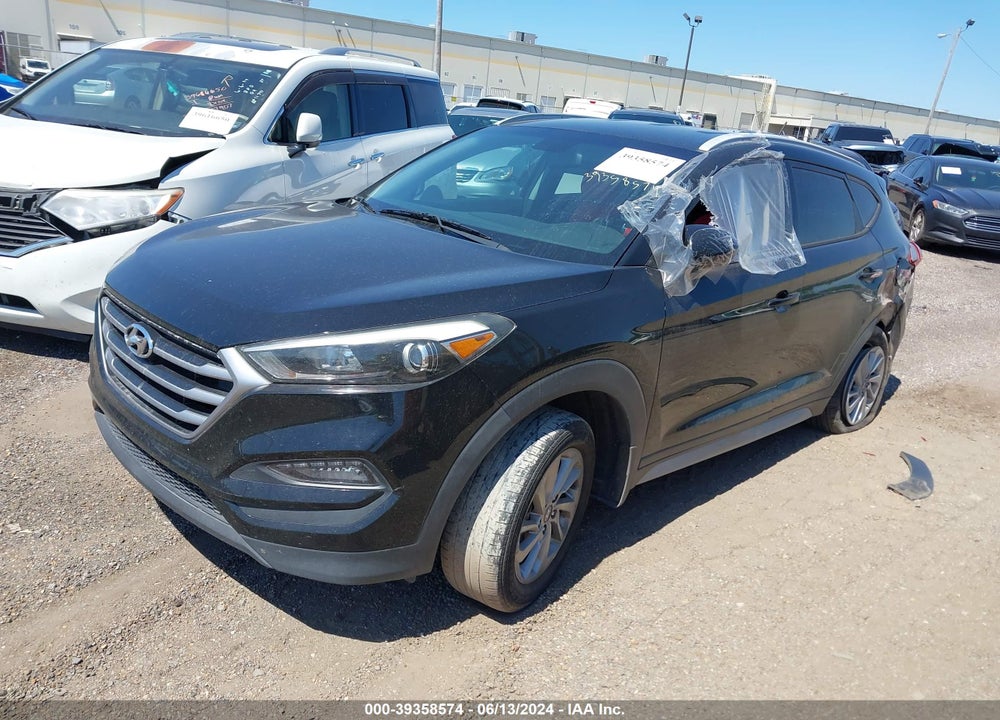 2017 HYUNDAI TUCSON VIN: KM8J33A48HU596179