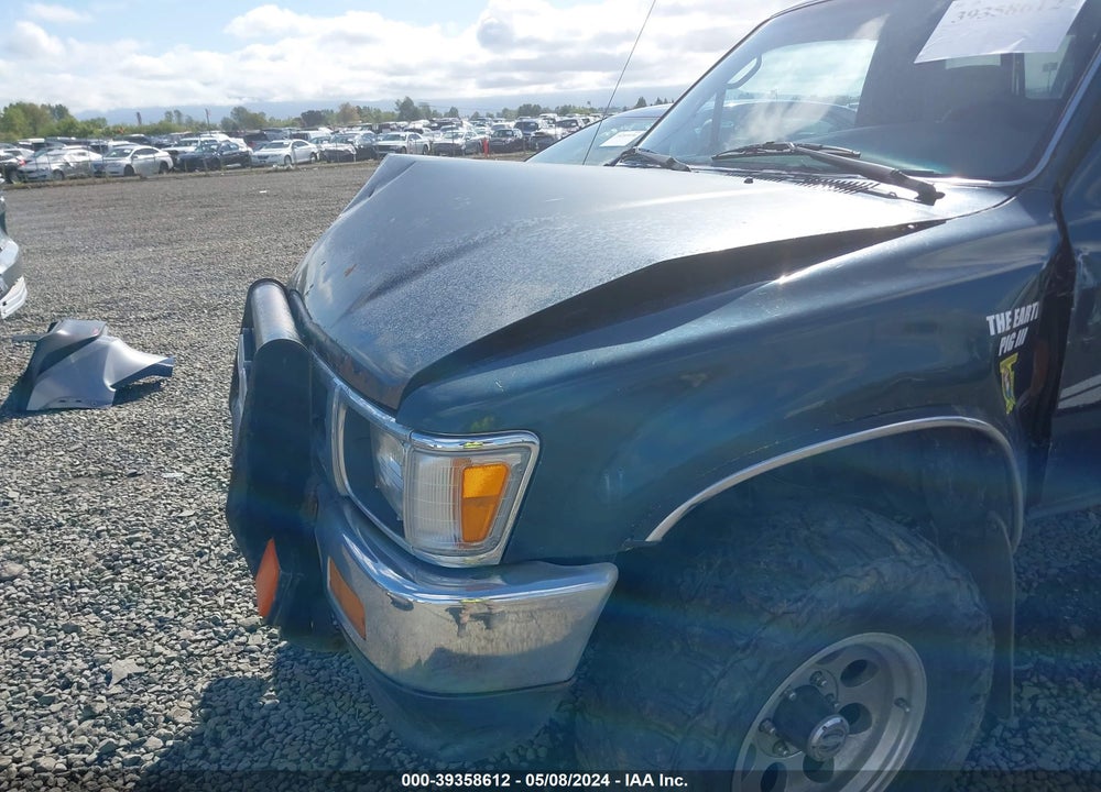 1994 TOYOTA PICKUP 1/2 TON SHORT WHLBSE DX VIN: 4TAVN01D4RZ294807