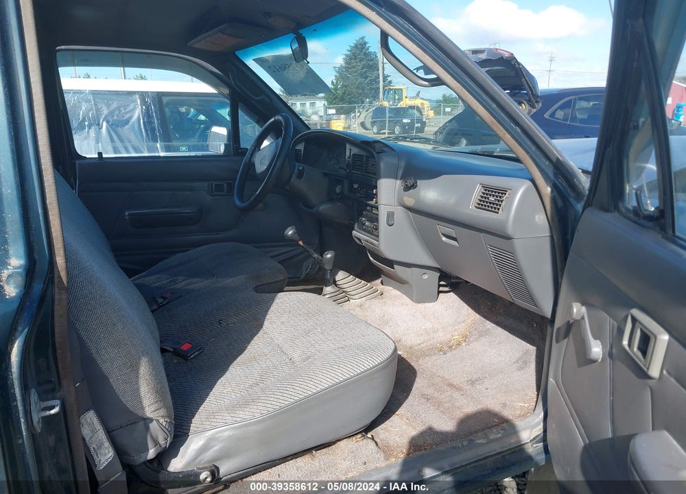 1994 TOYOTA PICKUP 1/2 TON SHORT WHLBSE DX VIN: 4TAVN01D4RZ294807