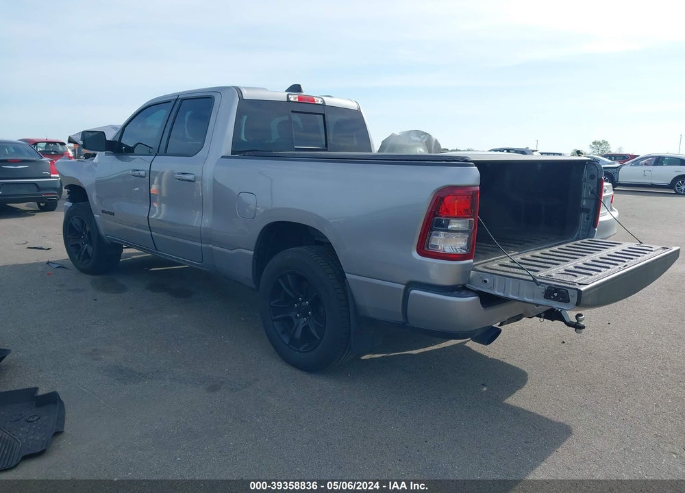 2021 RAM 1500 BIG HORN QUAD CAB 4X4 6'4 BOX VIN: 1C6SRFBT3MN617739