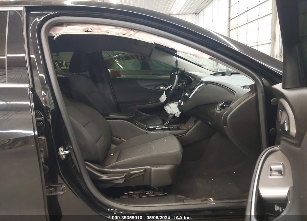 2018 CHEVROLET MALIBU LT VIN: 1G1ZD5ST4JF122867
