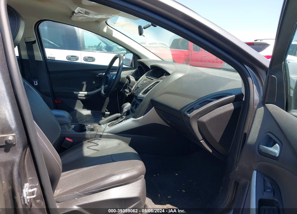 2014 FORD FOCUS SE VIN: 1FADP3K28EL363803