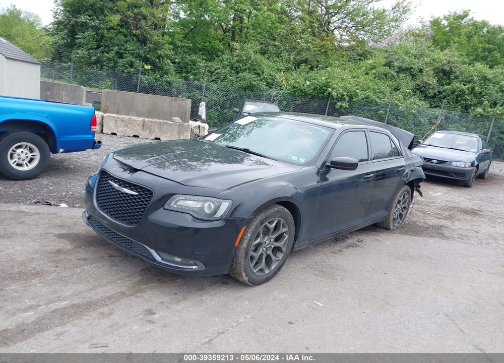 2016 CHRYSLER 300 VIN: 2C3CCAGG2GH142552