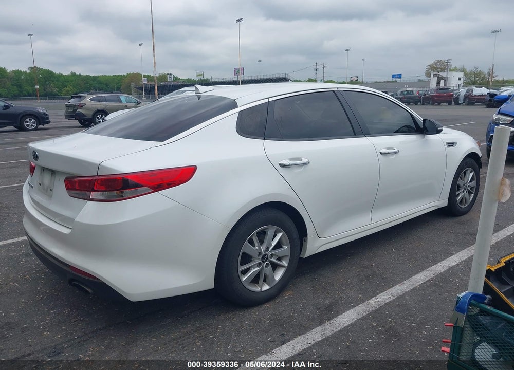2016 KIA OPTIMA LX VIN: KNAGT4L39G5081660