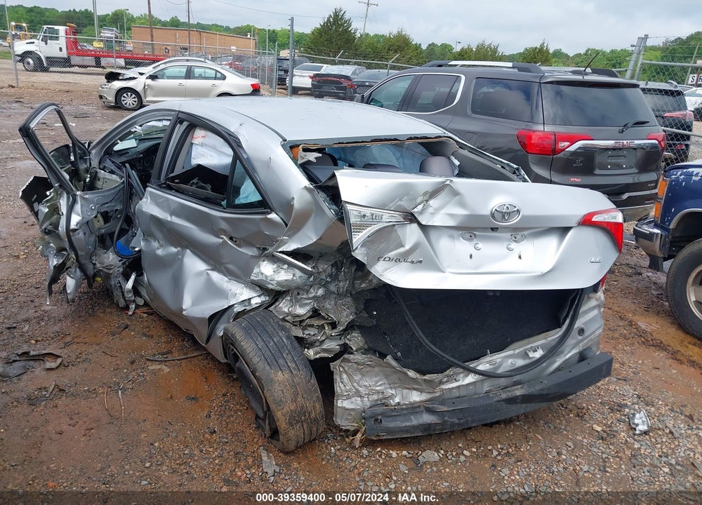 2015 TOYOTA COROLLA LE VIN: 5YFBURHE0FP219055