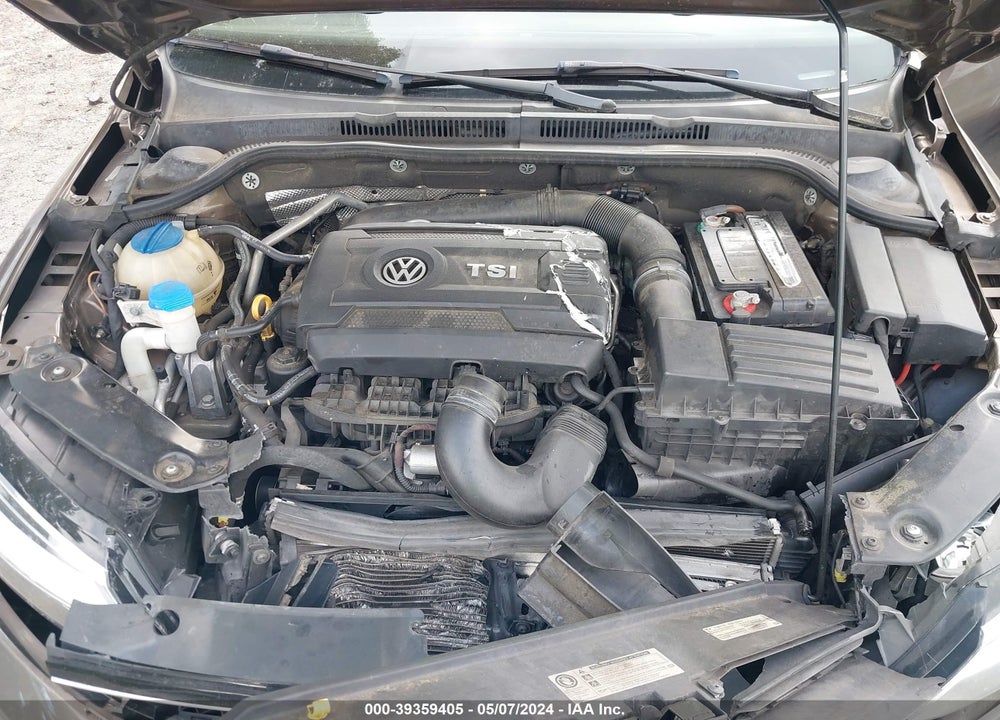 2015 VOLKSWAGEN JETTA 1.8T SE VIN: 3VWD07AJ2FM316813