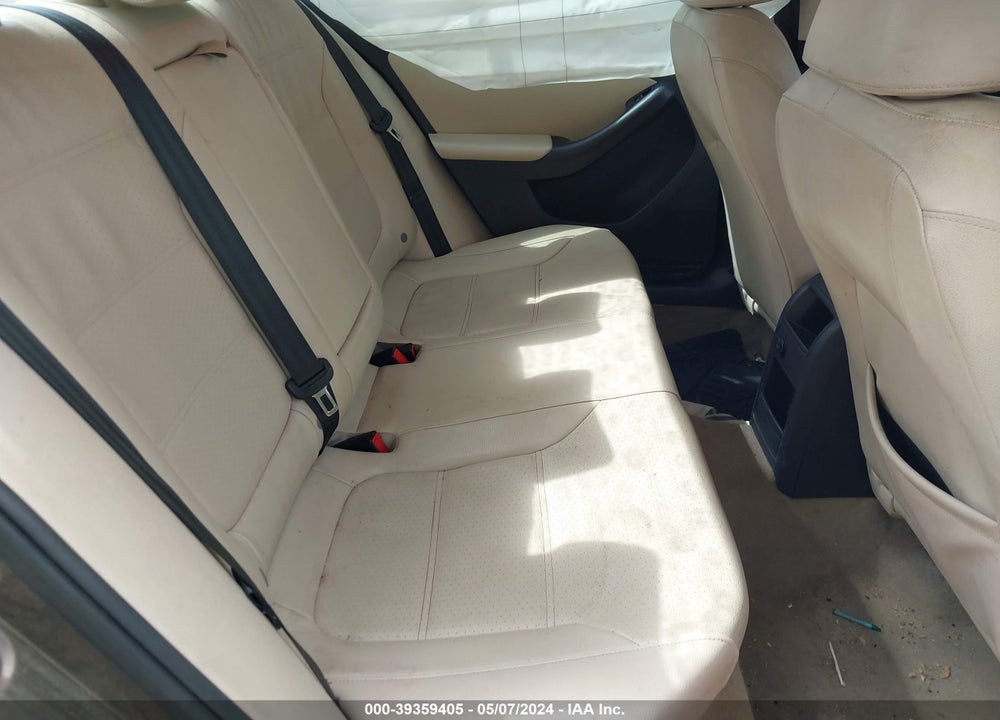 2015 VOLKSWAGEN JETTA 1.8T SE VIN: 3VWD07AJ2FM316813