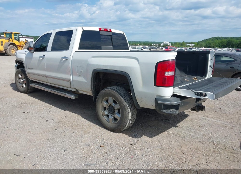 2018 GMC SIERRA 2500HD SLT VIN: 1GT12TEG8JF223696