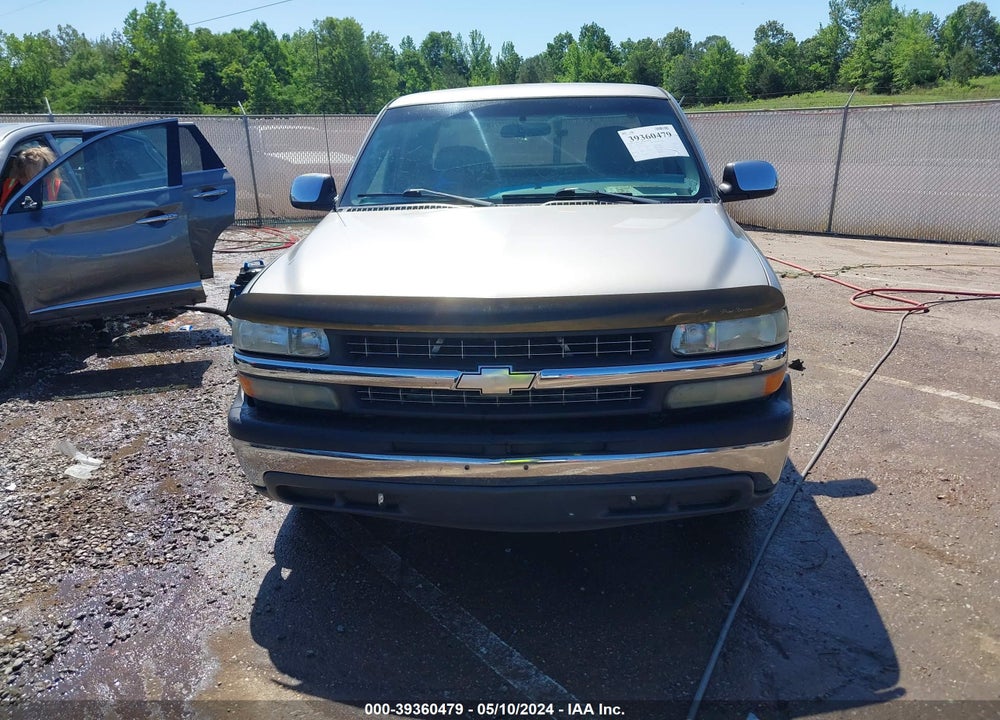 2000 CHEVROLET SILVERADO 1500 VIN: 1GCEC19V0YZ211773