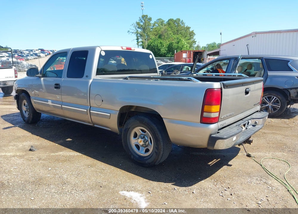 2000 CHEVROLET SILVERADO 1500 VIN: 1GCEC19V0YZ211773