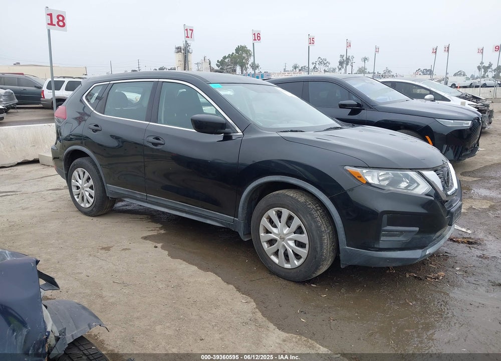 2018 NISSAN ROGUE VIN: KNMAT2MT6JP539260