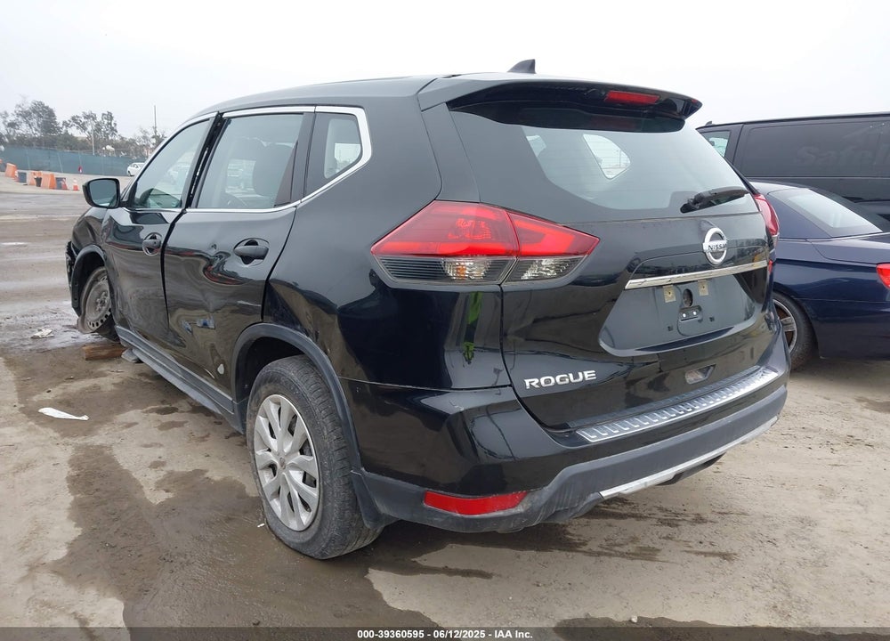 2018 NISSAN ROGUE VIN: KNMAT2MT6JP539260