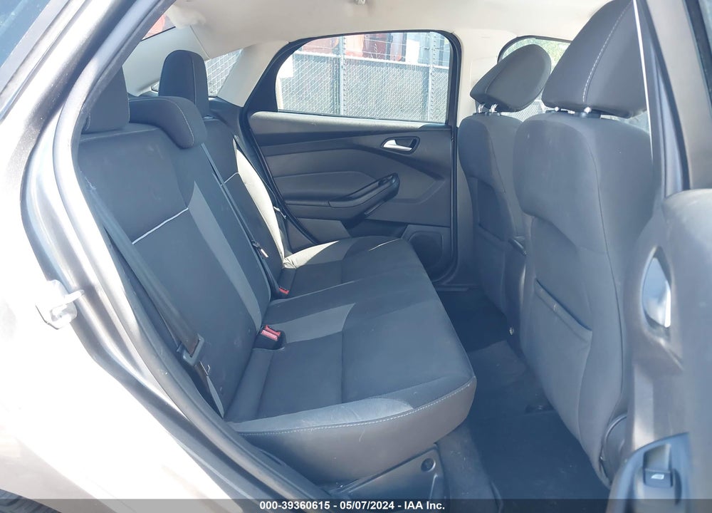 2014 FORD FOCUS SE VIN: 1FADP3F22EL252657