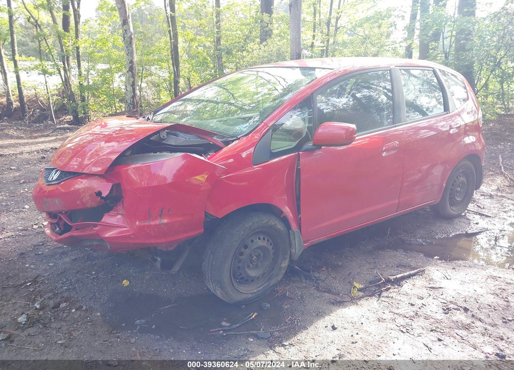 2012 HONDA FIT VIN: JHMGE8H38CS008514