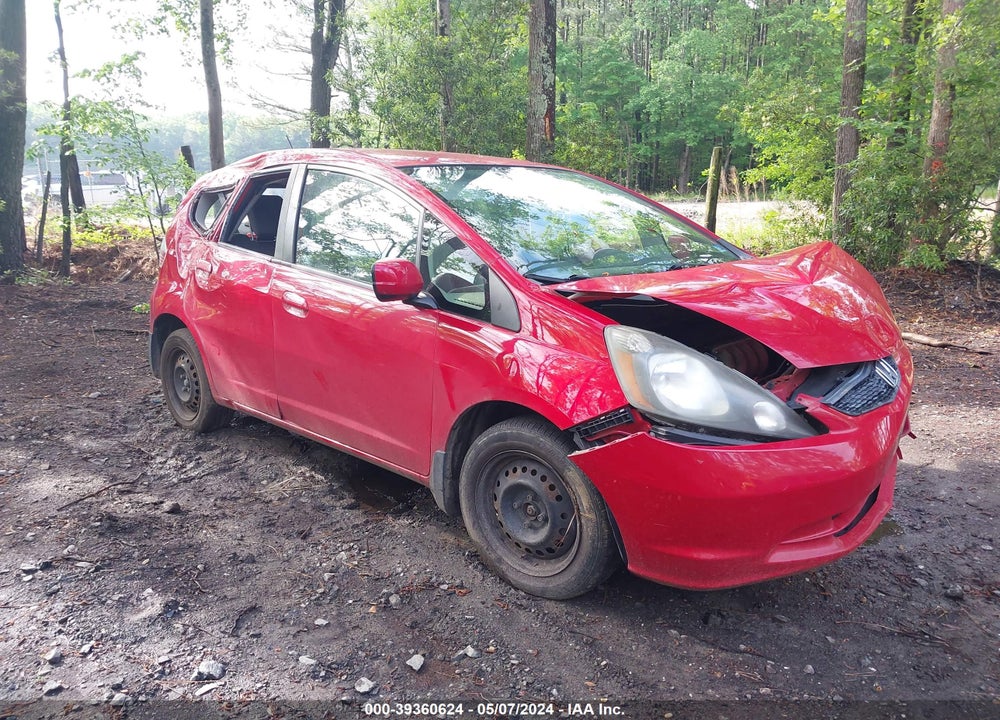 2012 HONDA FIT VIN: JHMGE8H38CS008514