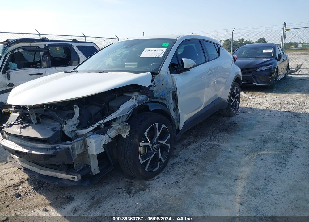 2020 TOYOTA C-HR XLE VIN: NMTKHMBX6LR110425