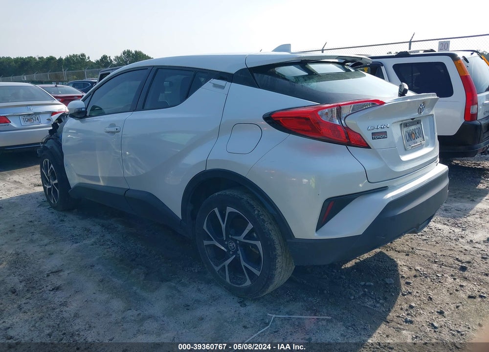 2020 TOYOTA C-HR XLE VIN: NMTKHMBX6LR110425